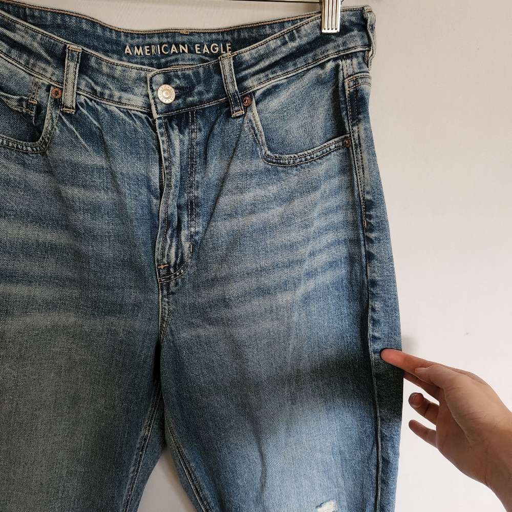American Eagle Outfitters Light Blue High-Rise Ripped Jeans - Picture 3 of 16